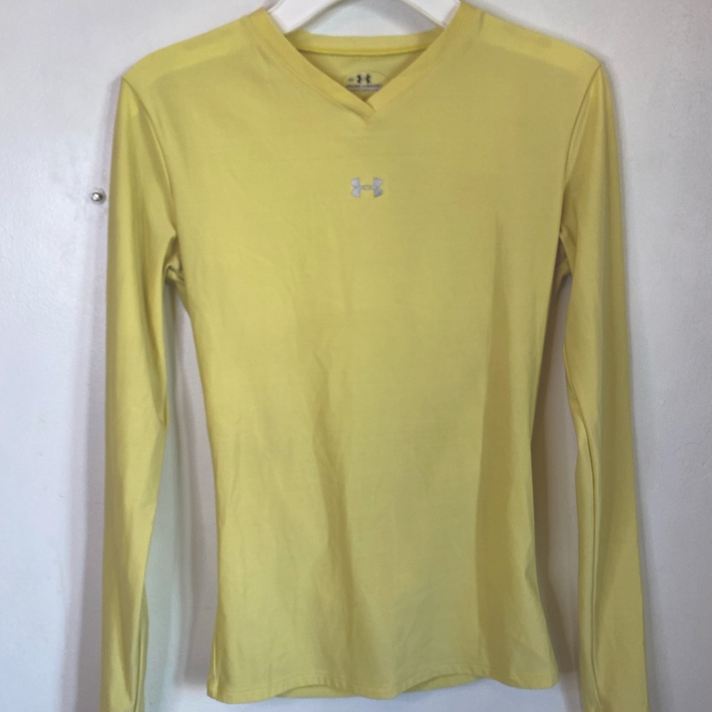Womens yellow Under Armer workout shirt